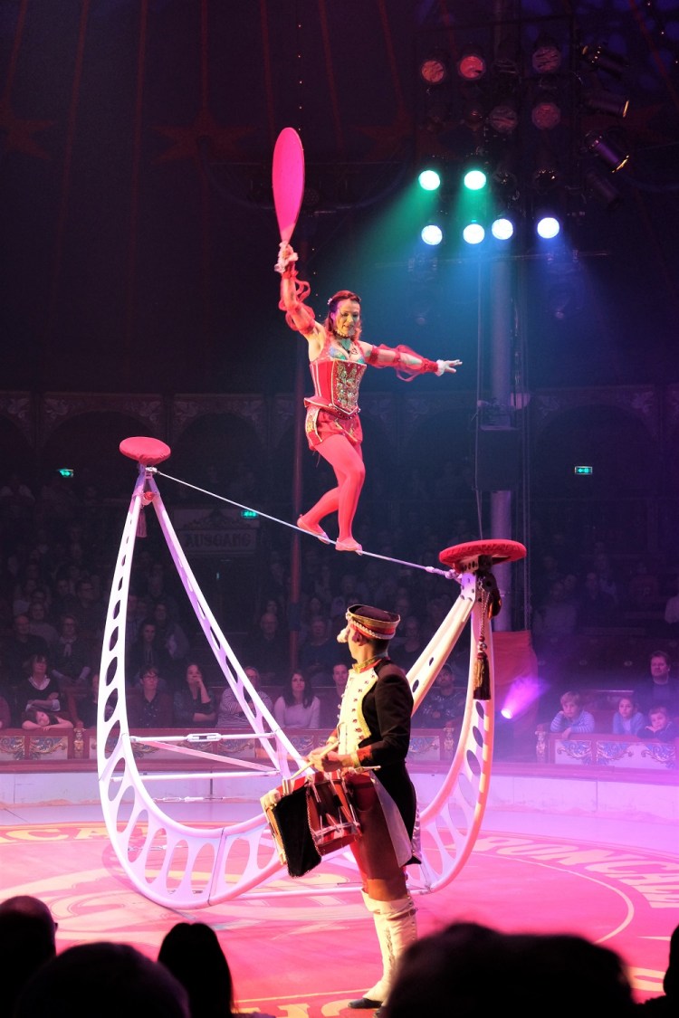 Seiltänzerin Roncalli